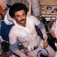 Aleksandr Kaleri, 69 (宇航員)