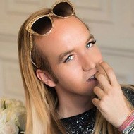 Aless Gibaja, 36 (Estrella de YouTube)