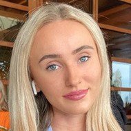 Alessandra Christine Paolinetti, 25 (Estrella de TikTok)