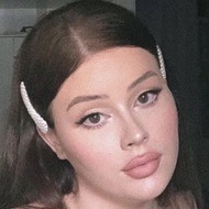 Alessandra Miller, 29 (Snapchat明星)