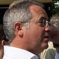 Alex Attwood, 66 (政治家)