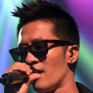 Alex Chu, 44 (Cantante pop)
