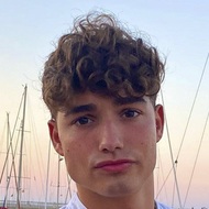 Alex Meri, 25 (TikTok明星)