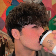 Alex Mora, 24 (TikTok明星)