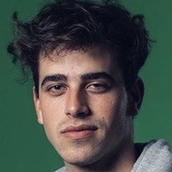 Alex Piaget, 25 (TikTok Star)