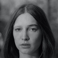 Alexandra Marzella, 31 (模特)