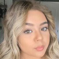Alexcia Bae, 19 (TikTok明星)