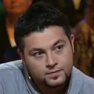 Alexey Chumakov, 44 (TV Show-Gastgeber)