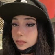 Alexia Magallon, 20 (Instagram Star)