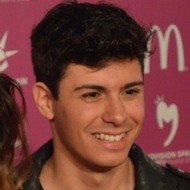 Alfred García, 26 (Pop Singer)