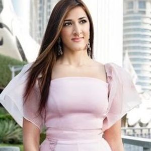 Alia Raffia, 38 (模特)