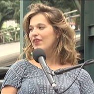 Alice Caymmi, 33 (Chanteur de musique du monde)