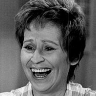Alice Ghostley (1926 - 2007) (Nữ diễn viên truyền hình)