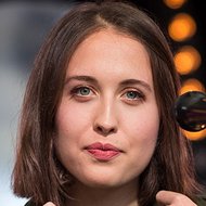 Alice Merton, 30 (Rock Singer)