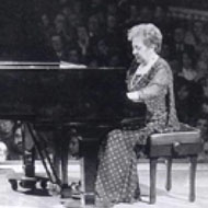 Alicia de Larrocha (1923 - 2009) (Pianist)