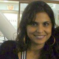 Aline Barros, 47 (福音歌手)