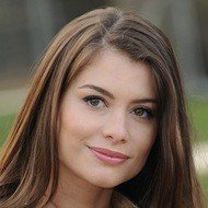 Alinne Moraes, 41 (肥皂剧女演员)