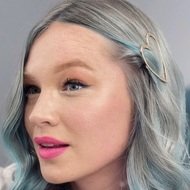 Alix Traeger, 30 (YouTube明星)