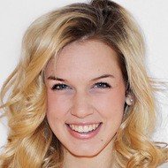 Allie Goodbun, 26 (Танцовщик)