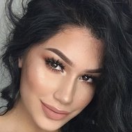 Alondra Mendoza, 25 (YouTube Star)