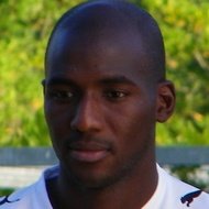 Alou Diarra, 44 (足球运动员)