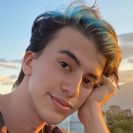 Álvaro Corrales, 25 (TikTok明星)