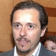 Álvaro Morales, 45 (体育广播员)