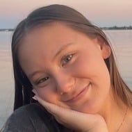 Alyssa Darland, 18 (YouTube Star)