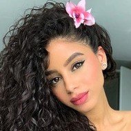 Alyssa Lloyd, 29 (Instagram Star)