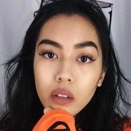 Alyssa May, 30 (Blogger)