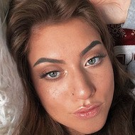 Alyssa Sines, 26 (Estrella de TikTok)