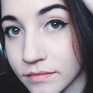 Alyx Bacon, 25 (YouTube Star)