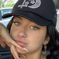 Amanda Allen, 23 (TikTok Star)