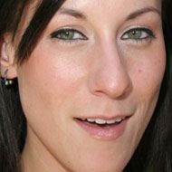 Amanda Nicole Wilkinson, 43 (Chanteur country)