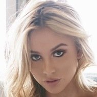 Amara Henderson, 30 (Instagram Star)