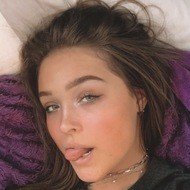 Amber Arnold, 22 (TikTok Star)