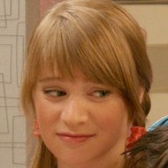 Amber Beattie, 32 (TV Actress)