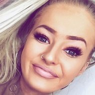 Amber Knight, 26 (YouTube明星)