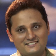 Amish Tripathi, 51 (小说家)