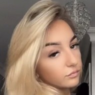 Amy Burnside, 21 (TikTok Star)