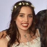 Amy Cimorelli, 28 (Ca sĩ nhạc Pop)
