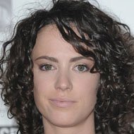 Amy Manson, 38 (電視女演員)