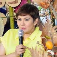 Amy Perez, 54 (TV Show Host)