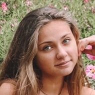 Analeese Bonfiglio, 19 (TikTok Star)