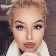 Andrea Gladso, 29 (Instagram Star)