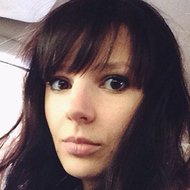 Andreea Ionela Berindei, 40 (Painter)