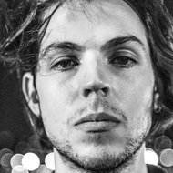 Andrés Delgado, 32 (Attore TV)