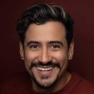 Andrés en Inglés, 44 (YouTube Star)