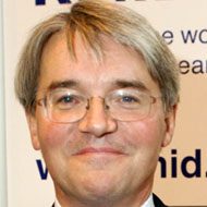 Andrew John Bower Mitchell, 69 (Chính trị gia)