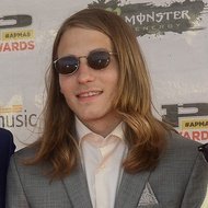 Andrew Oliver, 33 (Schlagzeuger)